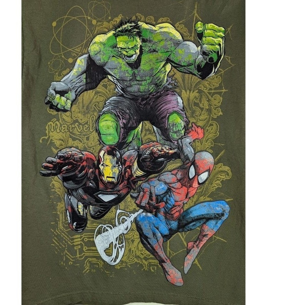 Marvel Mad Engine T shirt Size Medium‎ Hulk Iron Man Spider-Man Avengers Graphic